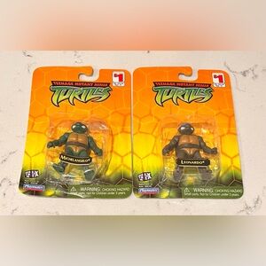 Teenage Mutant  Ninja Turtles  Miniature Leonardo And Michelangelo  2003‎